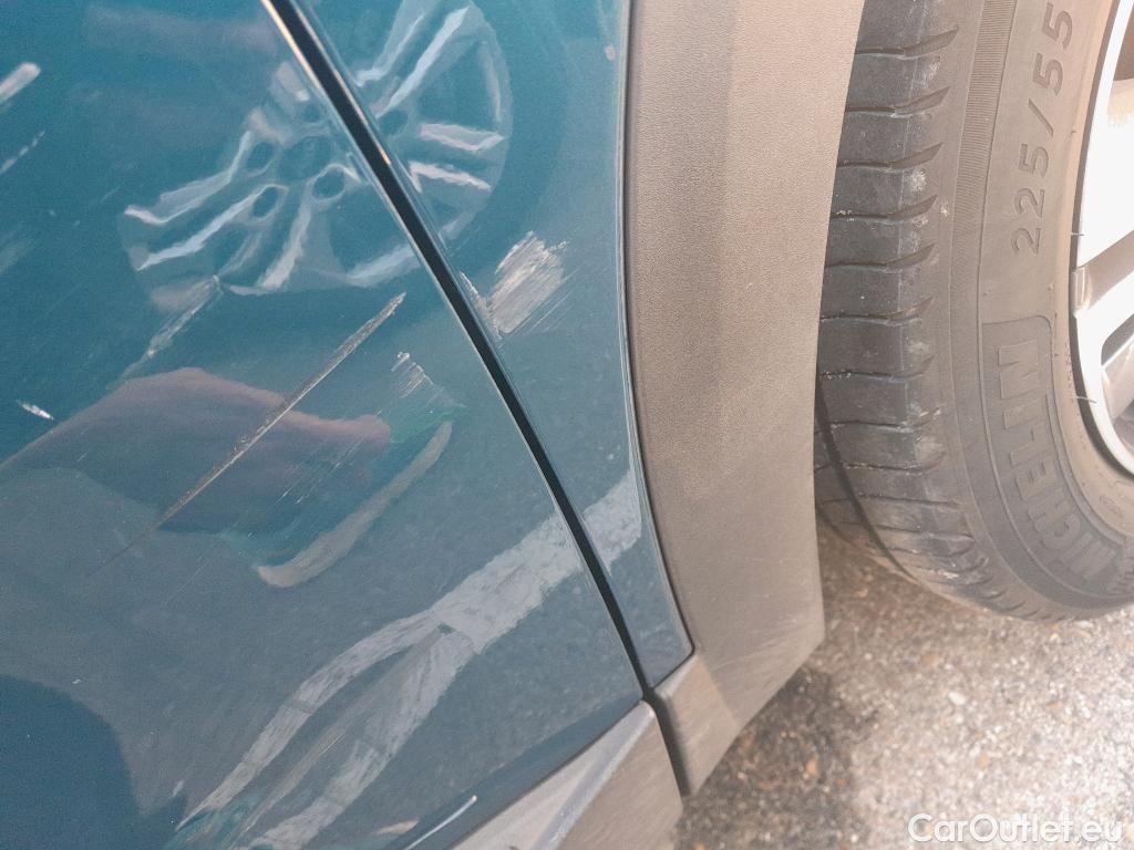  Peugeot  3008 PEUGEOT  / 2020 / 5P / todoterreno 1.5 BlueHDi 96kW S&S Allure Pack EAT8 #20