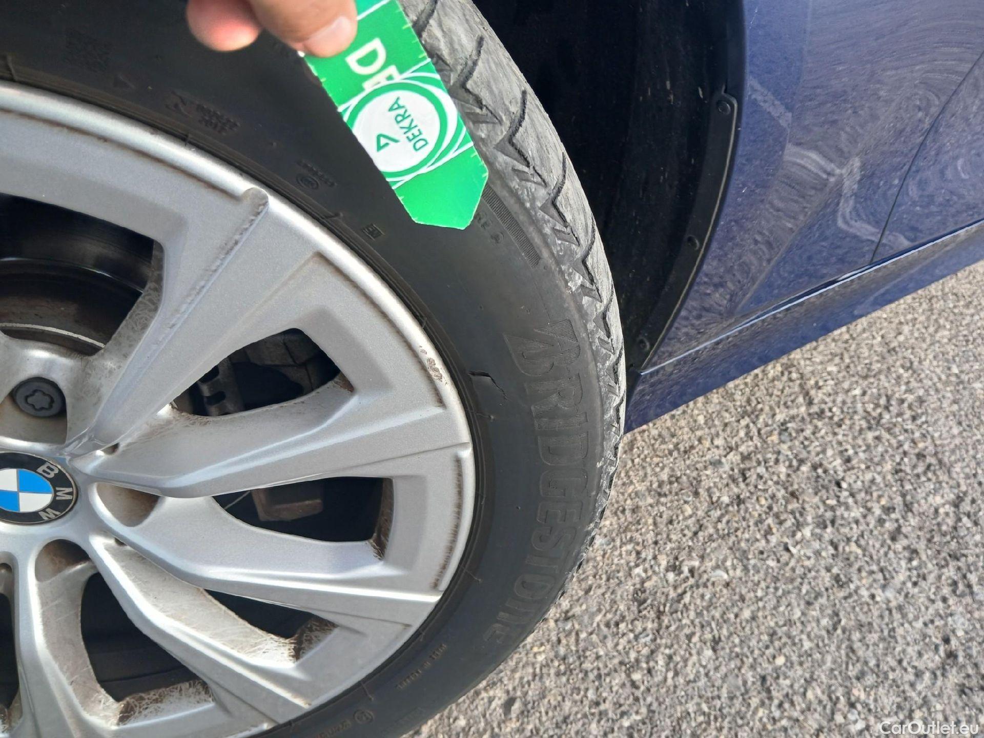  Bmw  Serie 3 BMW  / 2015 / 5P / familiar 318d Touring #14