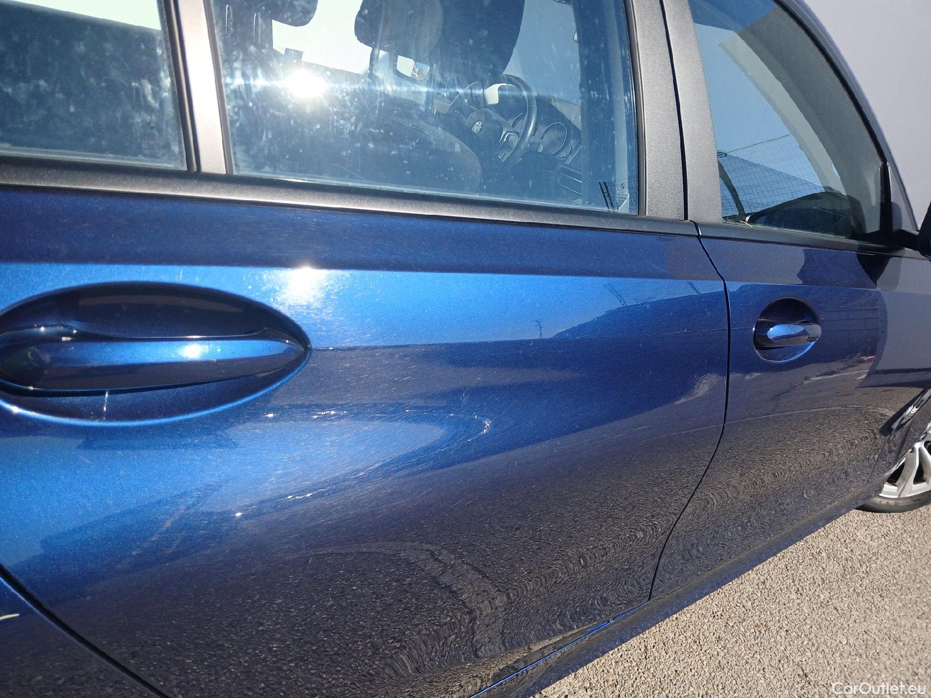  Bmw  Serie 3 BMW  / 2015 / 5P / familiar 318d Touring #33