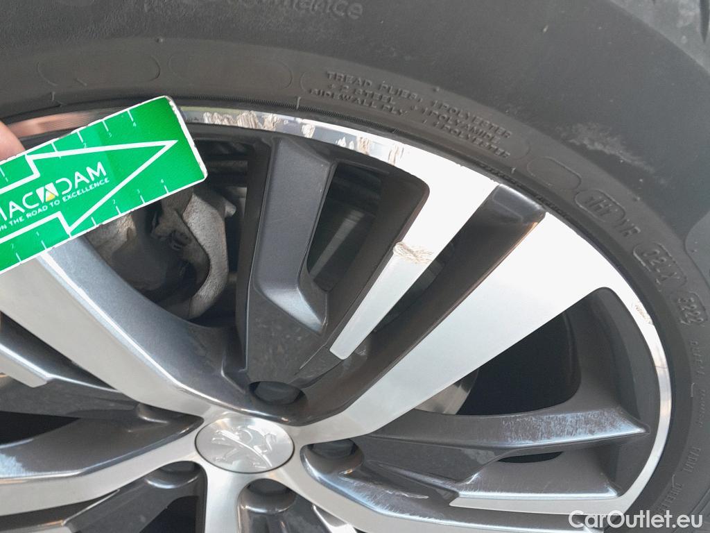  Peugeot  3008 PEUGEOT  / 2020 / 5P / todoterreno 1.5 BlueHDi 96kW S&S Allure Pack EAT8 #6