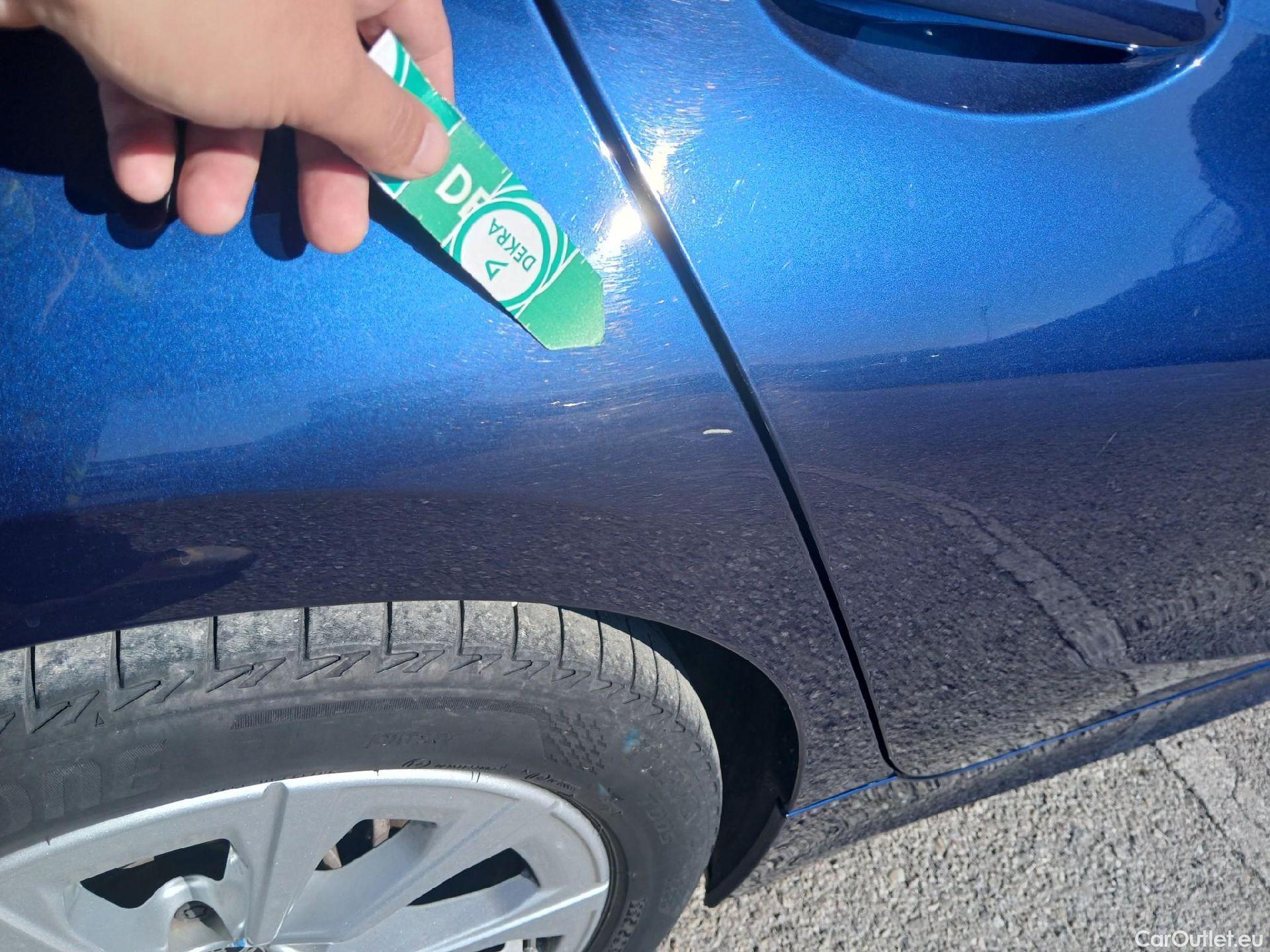  Bmw  Serie 3 BMW  / 2015 / 5P / familiar 318d Touring #30