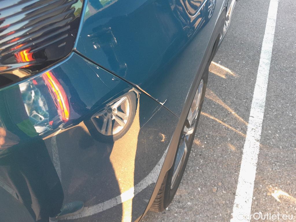  Peugeot  3008 PEUGEOT  / 2020 / 5P / todoterreno 1.5 BlueHDi 96kW S&S Allure Pack EAT8 #28