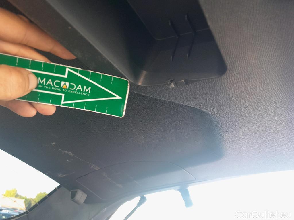  Peugeot  3008 PEUGEOT  / 2020 / 5P / todoterreno 1.5 BlueHDi 96kW S&S Allure Pack EAT8 #23