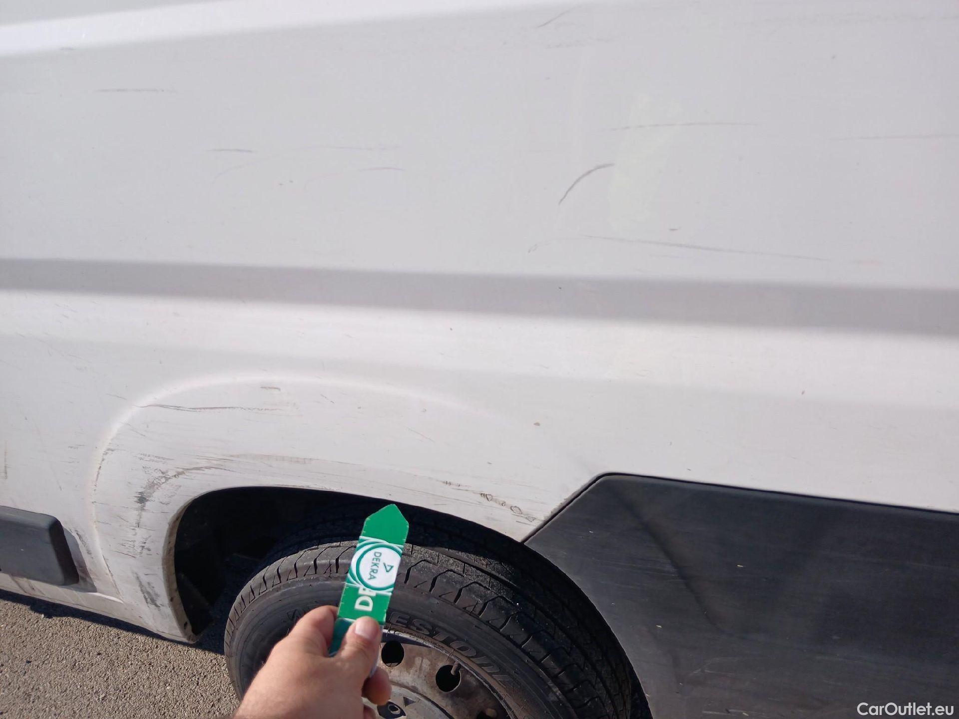  Peugeot  Boxer PEUGEOT  / 2014 / 4P / furgón 333 L2 H1 BHDI 103kW (140CV) S&S 6 V. M (AC) #64