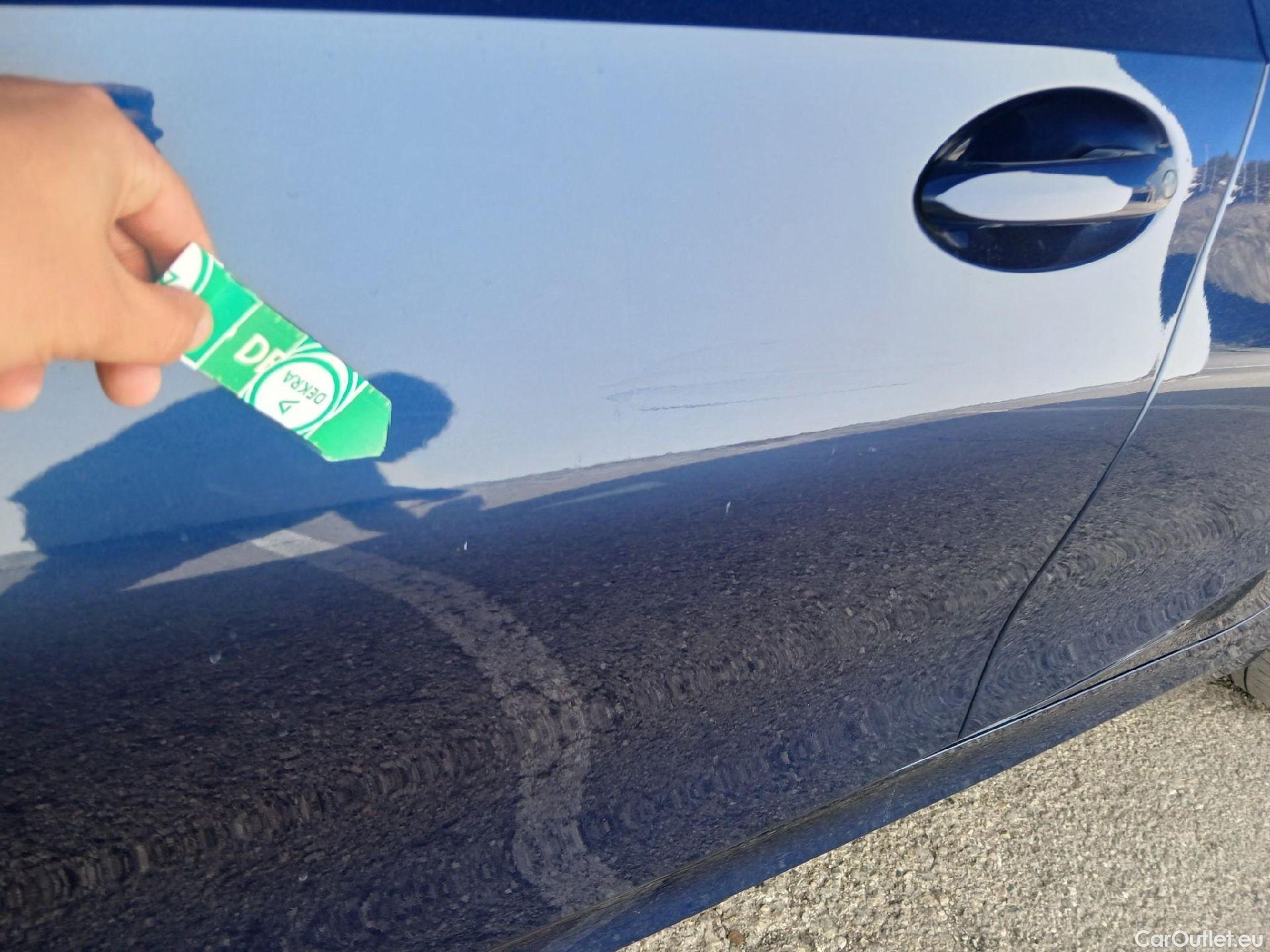  Bmw  Serie 3 BMW  / 2015 / 5P / familiar 318d Touring #19