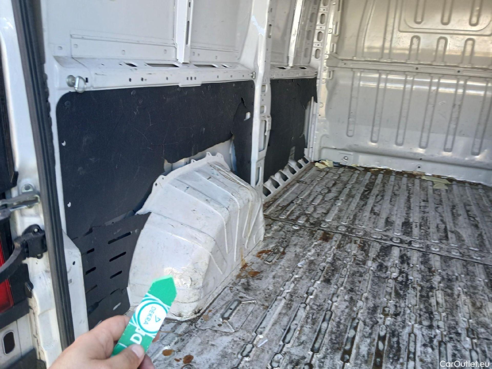  Peugeot  Boxer PEUGEOT  / 2014 / 4P / furgón 333 L2 H1 BHDI 103kW (140CV) S&S 6 V. M (AC) #13