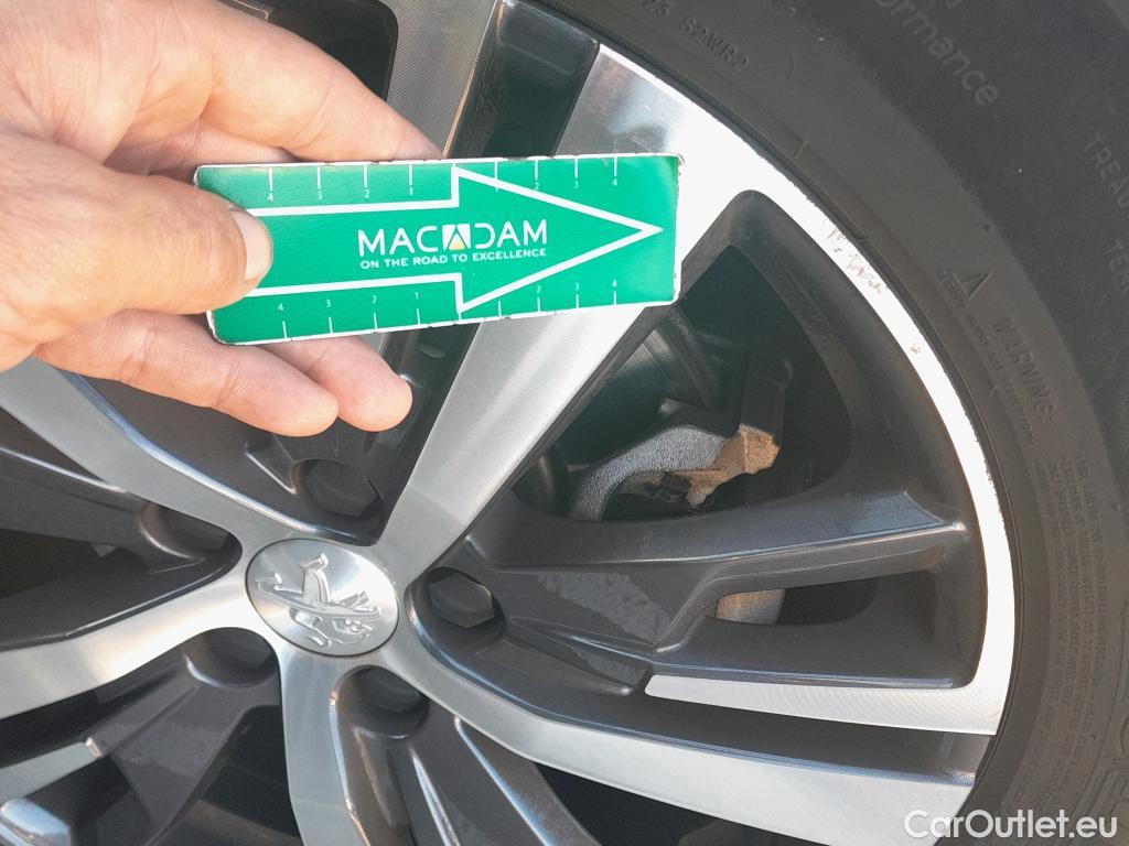  Peugeot  3008 PEUGEOT  / 2020 / 5P / todoterreno 1.5 BlueHDi 96kW S&S Allure Pack EAT8 #9