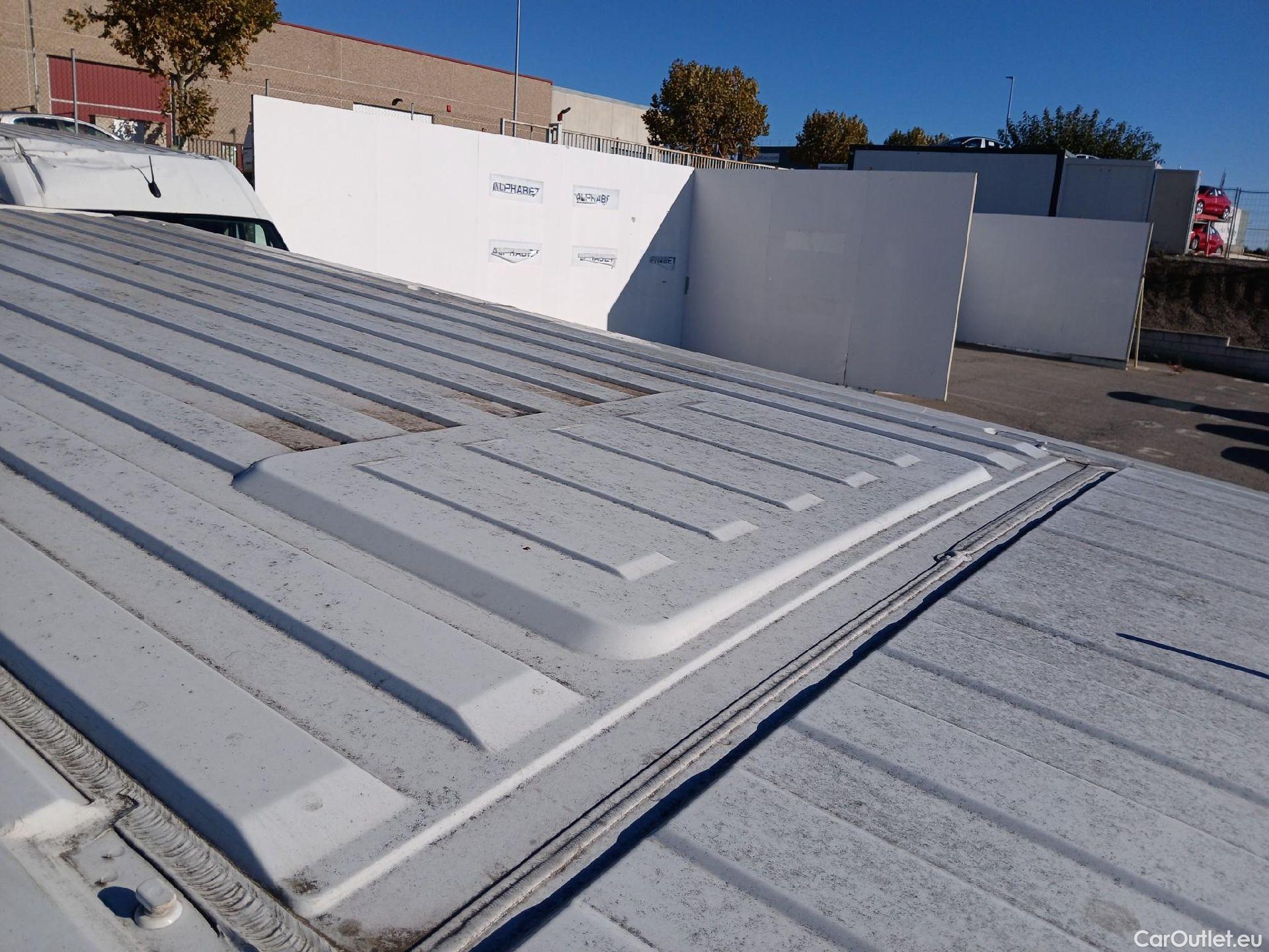  Peugeot  Boxer PEUGEOT  / 2014 / 4P / furgón 333 L2 H1 BHDI 103kW (140CV) S&S 6 V. M (AC) #99