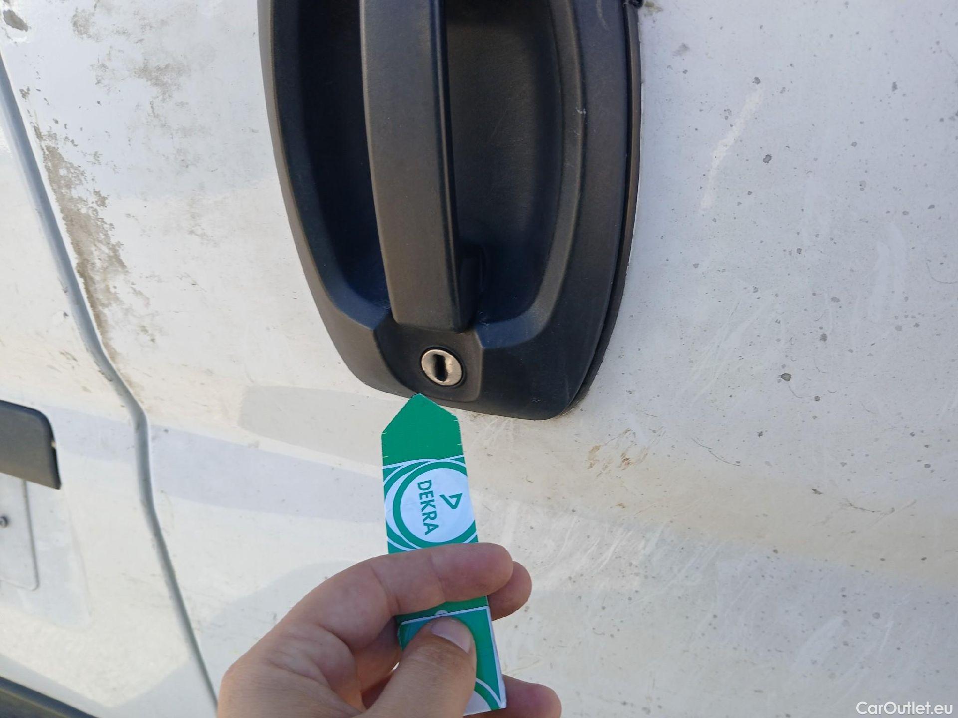  Peugeot  Boxer PEUGEOT  / 2014 / 4P / furgón 333 L2 H1 BHDI 103kW (140CV) S&S 6 V. M (AC) #37