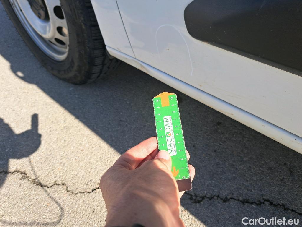  Citroen  Berlingo CITROEN  / 2018 / 3P / furgón derivado de turismo Talla M BlueHDi 100 WORKER #36