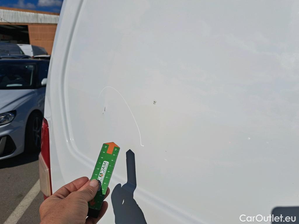  Citroen  Berlingo CITROEN  / 2018 / 3P / furgón derivado de turismo Talla M BlueHDi 100 WORKER #27