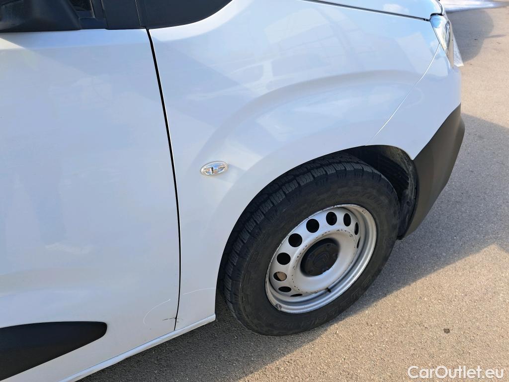  Citroen  Berlingo CITROEN  / 2018 / 3P / furgón derivado de turismo Talla M BlueHDi 100 WORKER #41