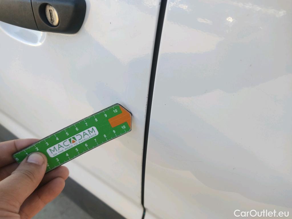  Opel  Combo OPEL  / 2018 / 3P / furgón derivado de turismo 1.5 TD 75kW (100CV) Express L H1 650kg #49