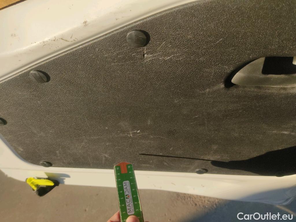  Opel  Combo OPEL  / 2018 / 3P / furgón derivado de turismo 1.5 TD 75kW (100CV) Express L H1 650kg #31