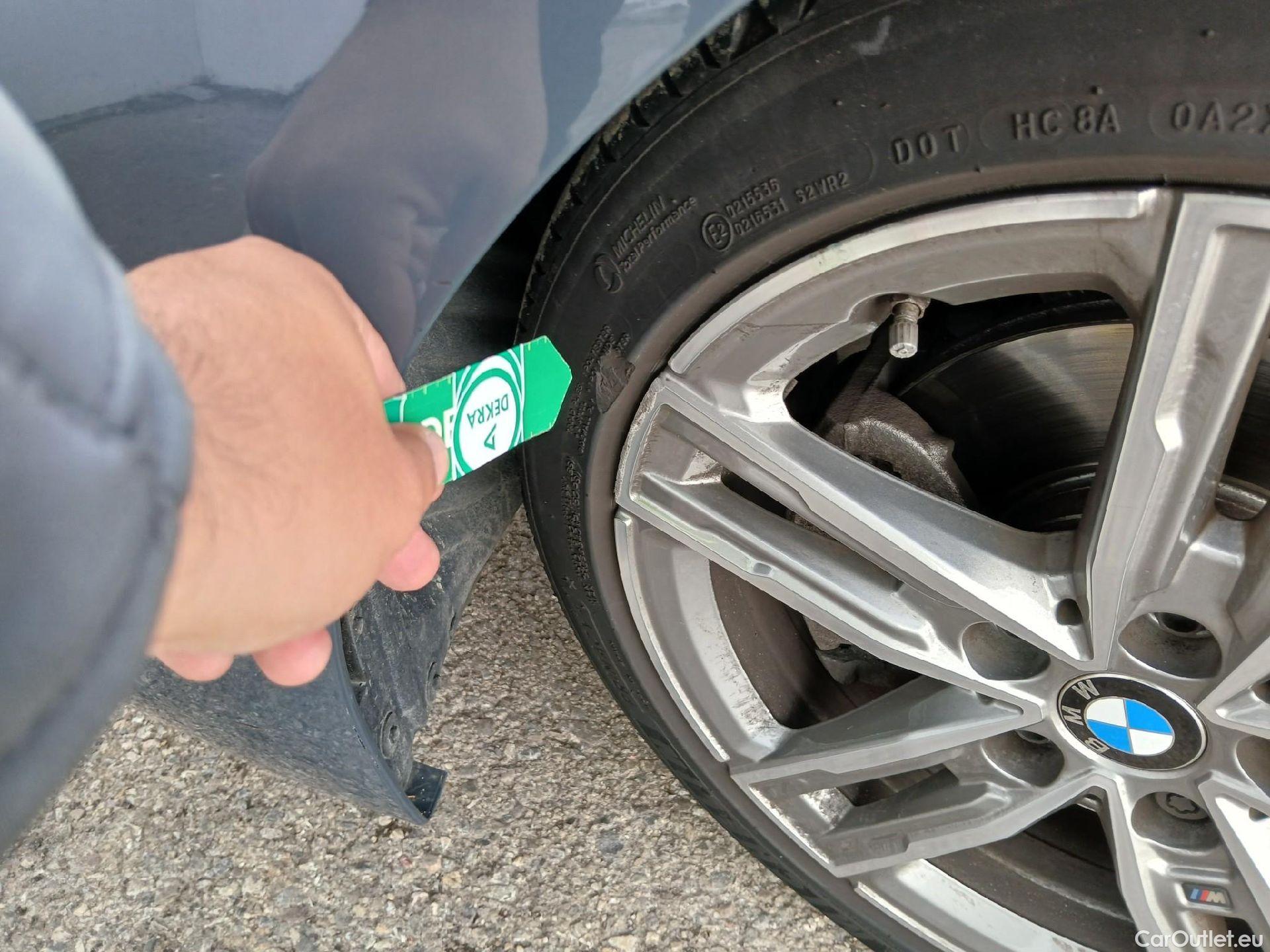  Bmw  Serie 1 BMW  / 2019 / 5P / berlina con portón 118i #14