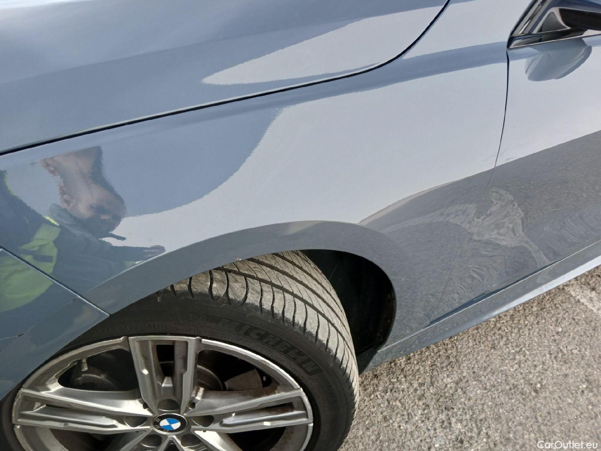  Bmw  Serie 1 BMW  / 2019 / 5P / berlina con portón 118i #7