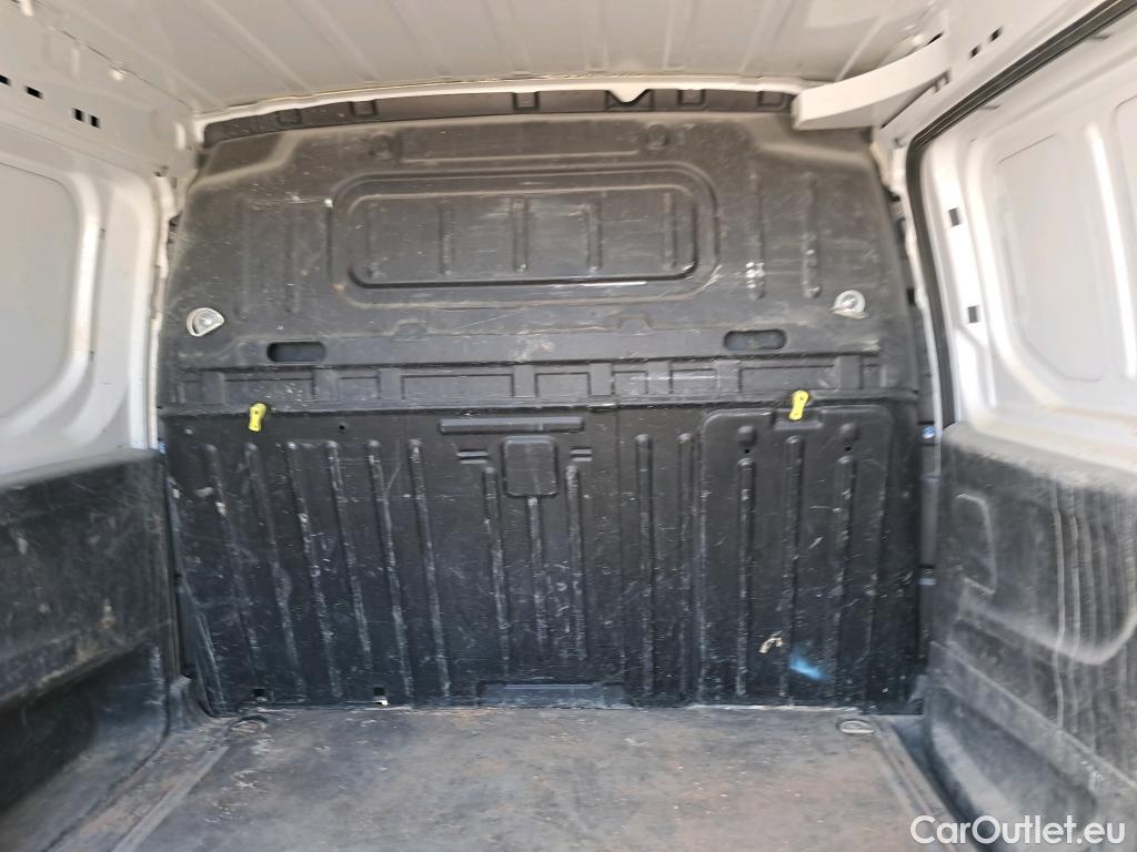  Citroen  Berlingo CITROEN  / 2018 / 3P / furgón derivado de turismo Talla M BlueHDi 100 WORKER #21