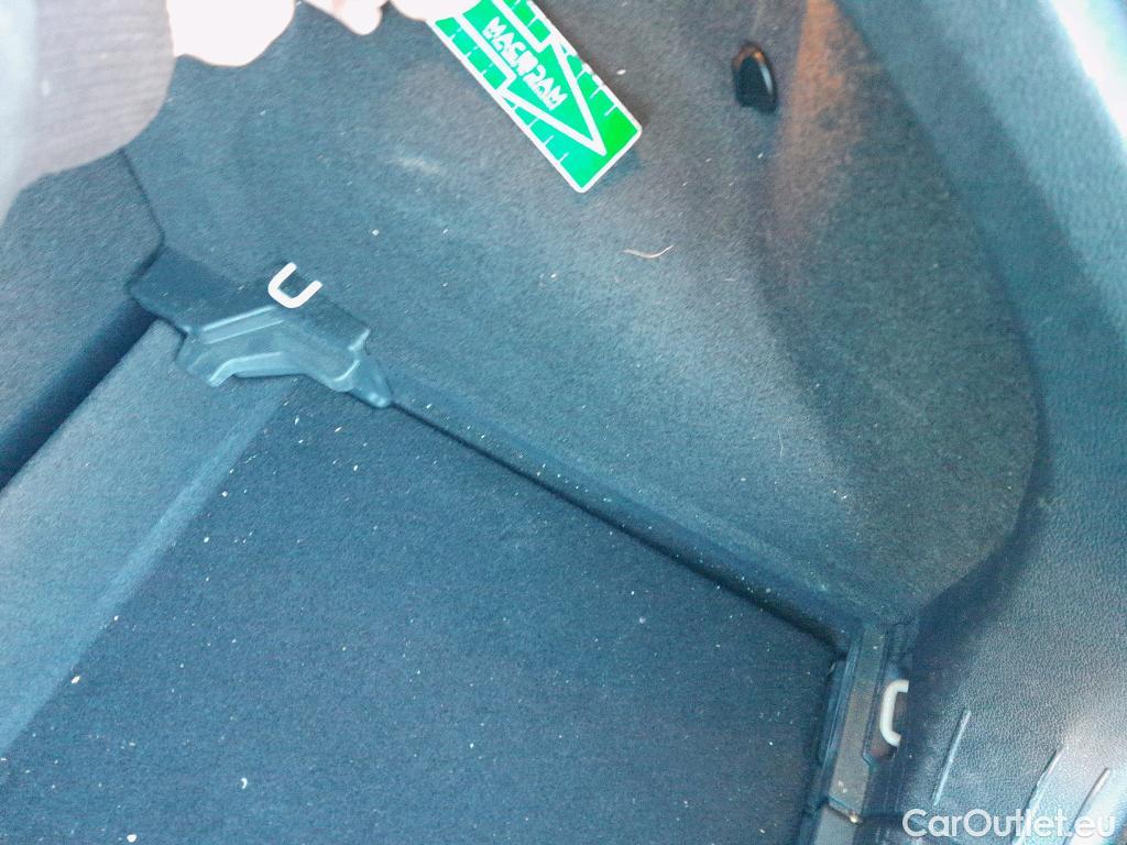  Volkswagen  Polo VOLKSWAGEN  / 2021 / 5P / berlina con portón Life 1.0 TSI 70kW (95CV) #8