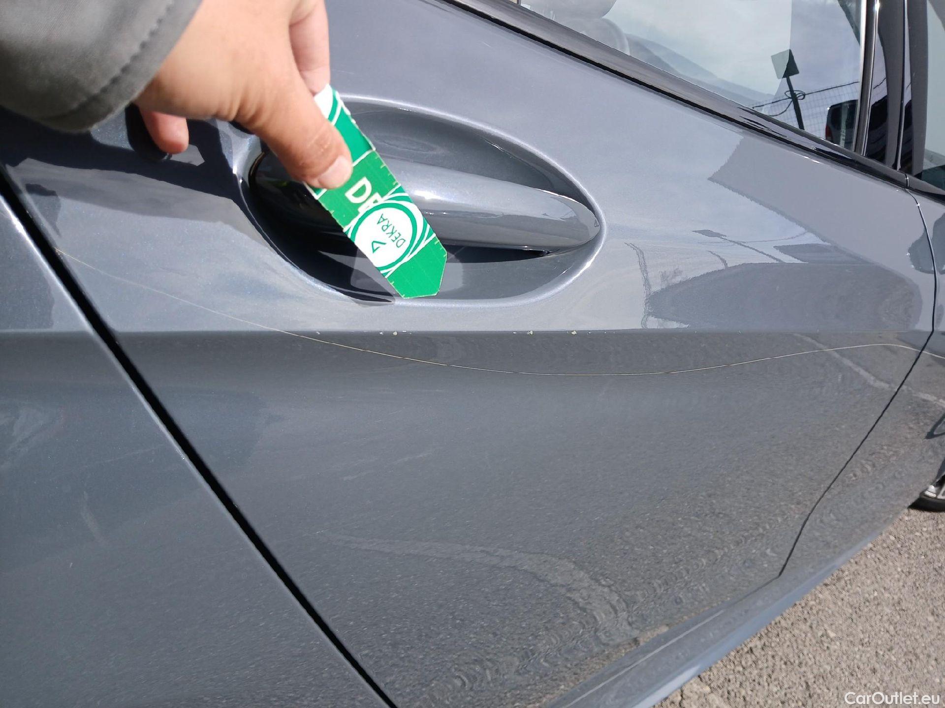  Bmw  Serie 1 BMW  / 2019 / 5P / berlina con portón 118i #31