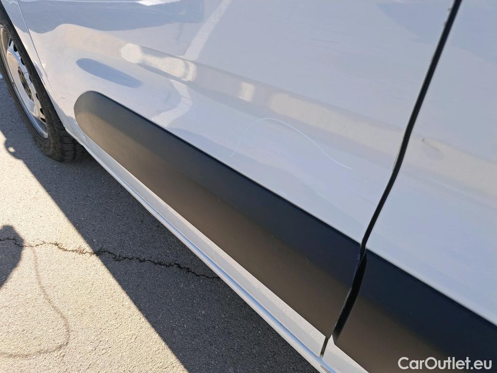  Citroen  Berlingo CITROEN  / 2018 / 3P / furgón derivado de turismo Talla M BlueHDi 100 WORKER #34