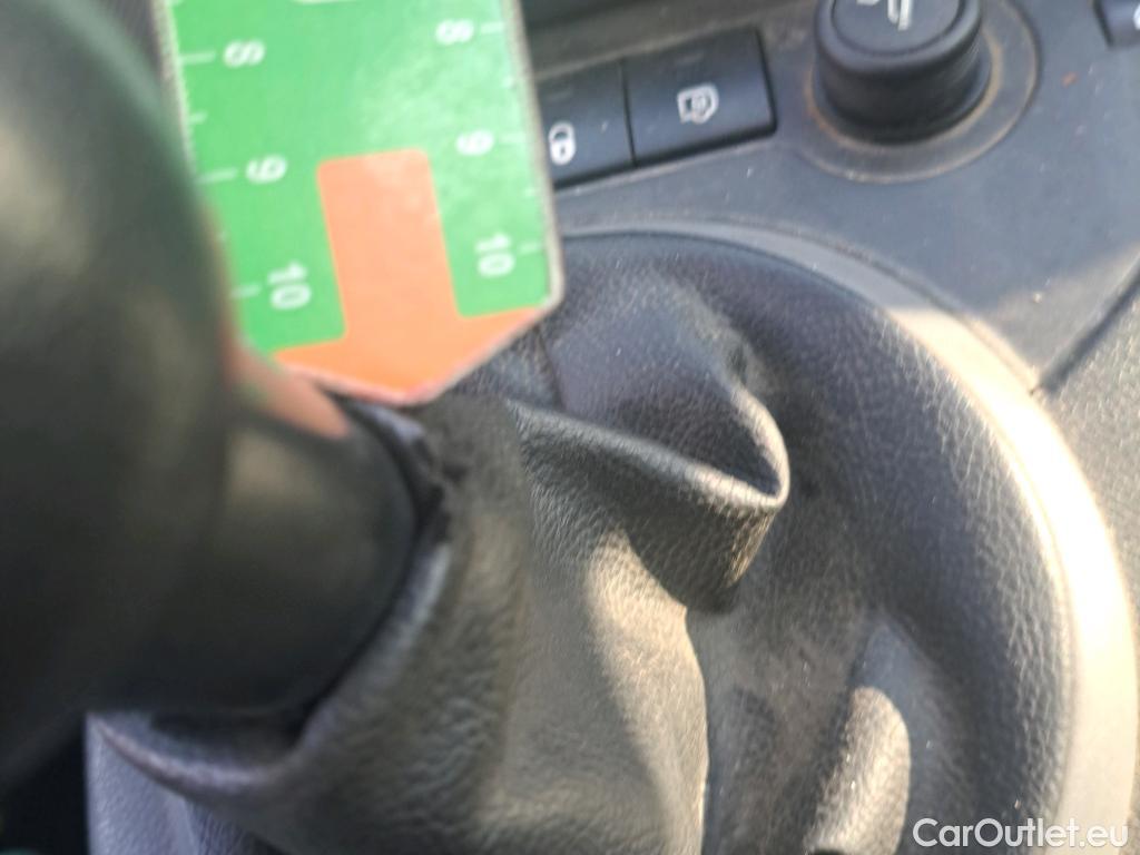  Peugeot  Partner PEUGEOT  / 2015 / 3P / furgón derivado de turismo Furgón Confort L1 BlueHDi 73KW (100CV) #57