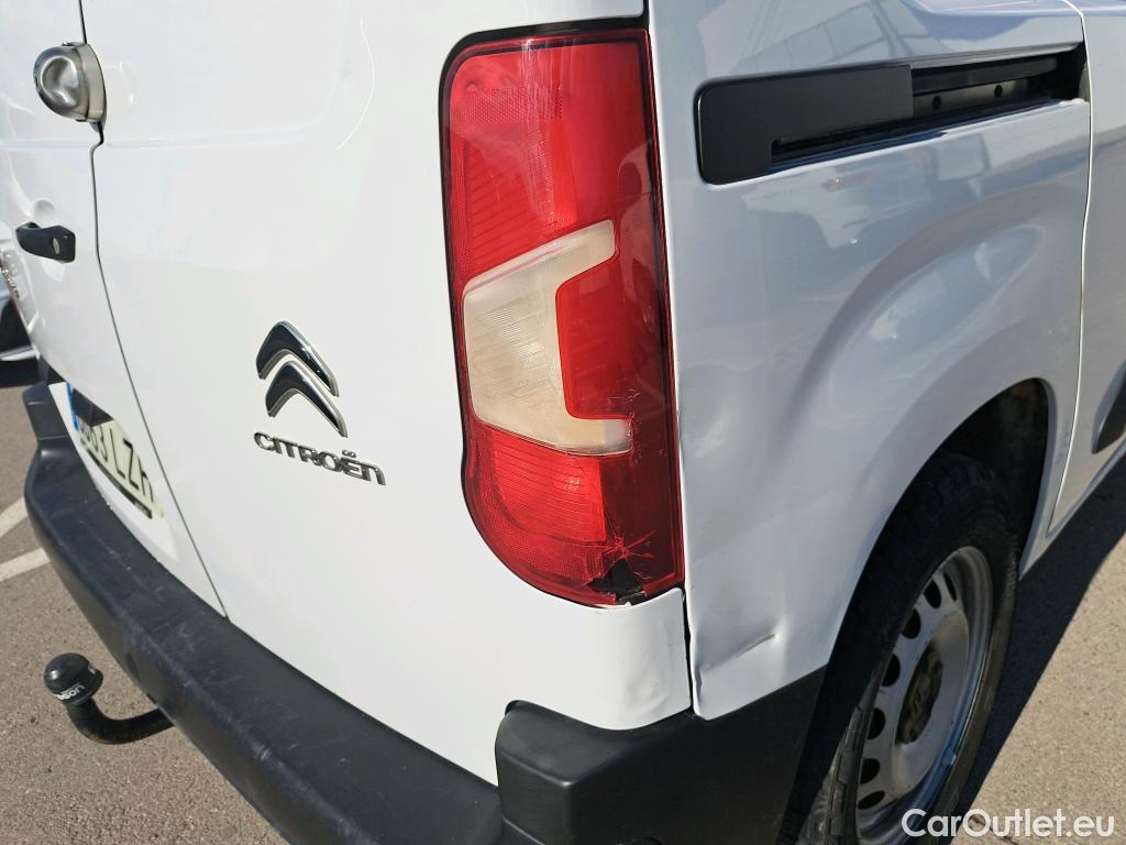  Citroen  Berlingo CITROEN  / 2018 / 3P / furgón derivado de turismo Talla M BlueHDi 100 WORKER #23