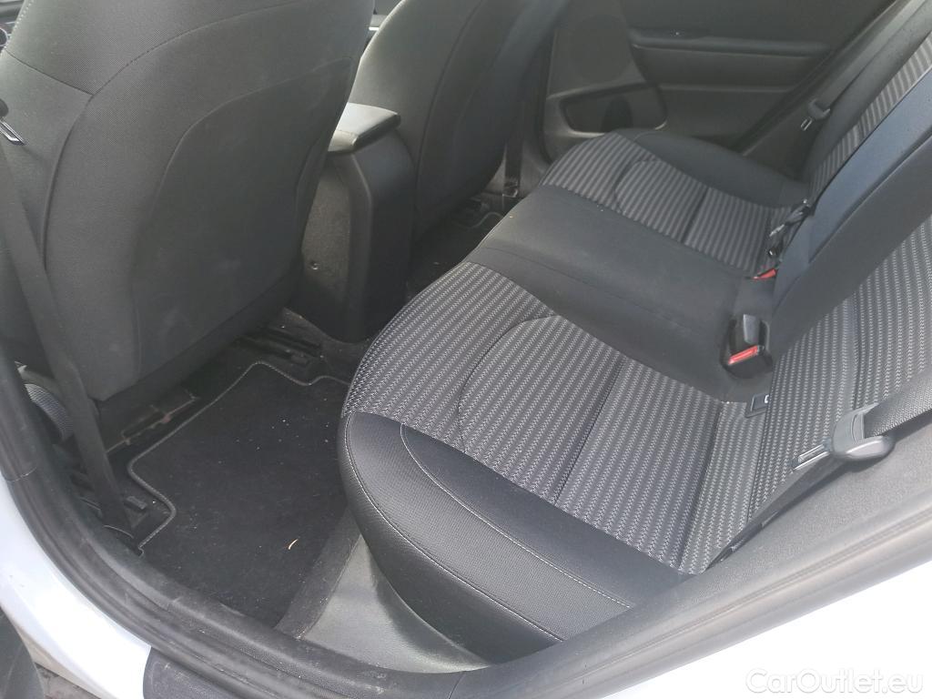  KIA  XCeed KIA  / 2019 / 5P / todoterreno 1.0 T-GDi Drive 88kW (120CV) #24