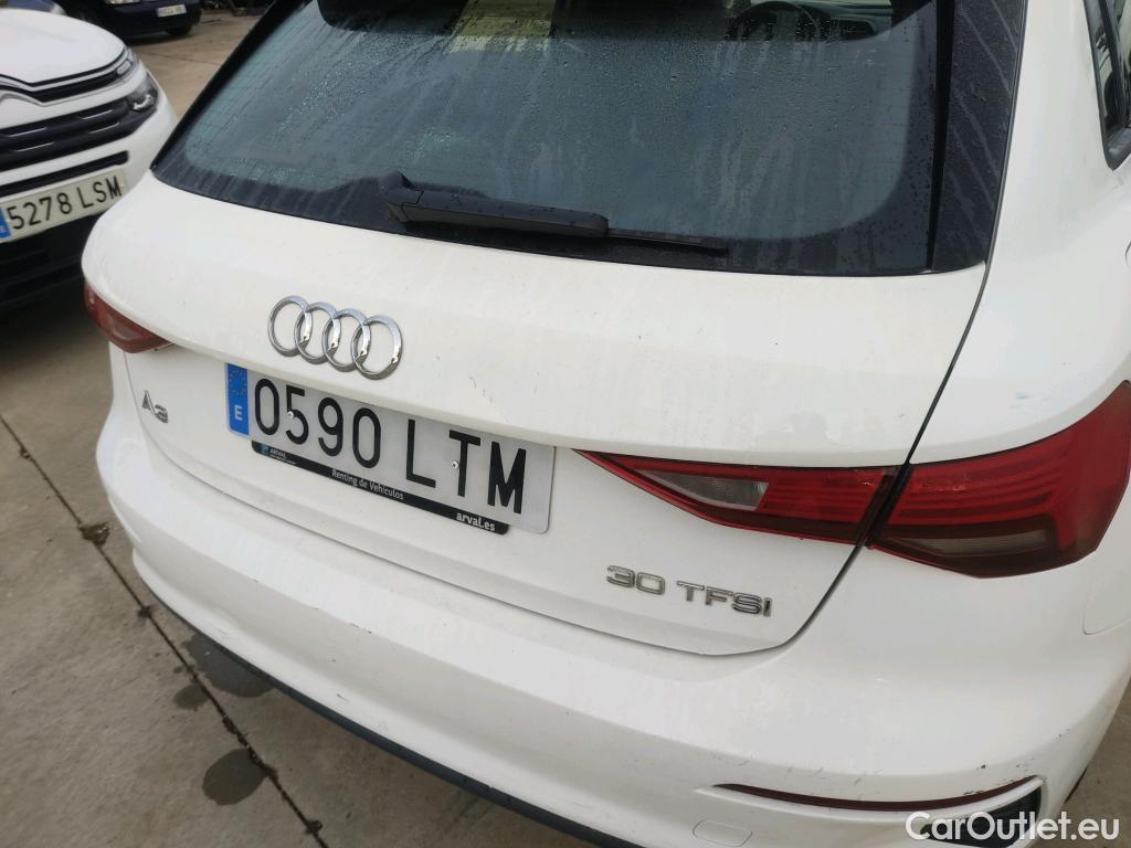  Audi  A3 AUDI  / 2020 / 5P / berlina con portón Sportback 30 TFSI 81kW (110CV) S tronic #1