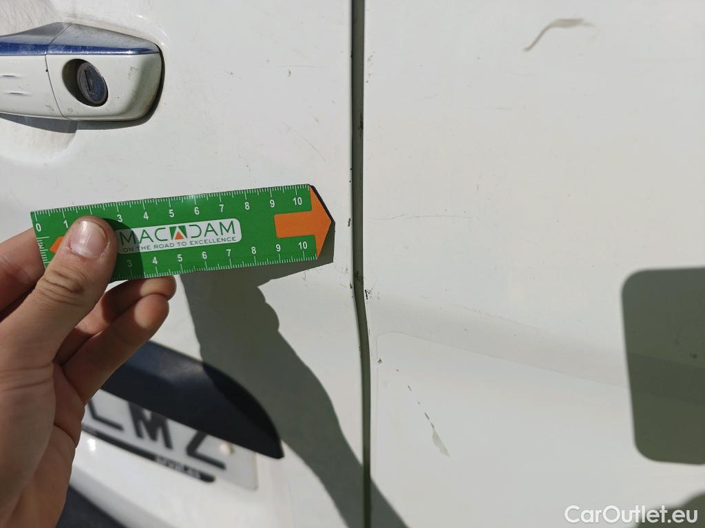  Citroen  Jumpy CITROEN  / 2016 / 4P / furgón Talla XS BlueHDi 120 S&S 6v CityVan #31