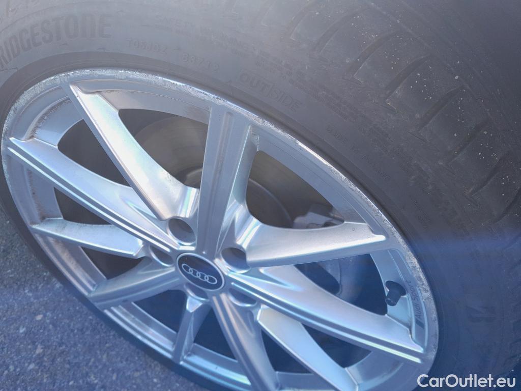  Audi  A3 AUDI  / 2020 / 5P / berlina con portón Sportback S line 40 TFSI e 150kW S tron #5