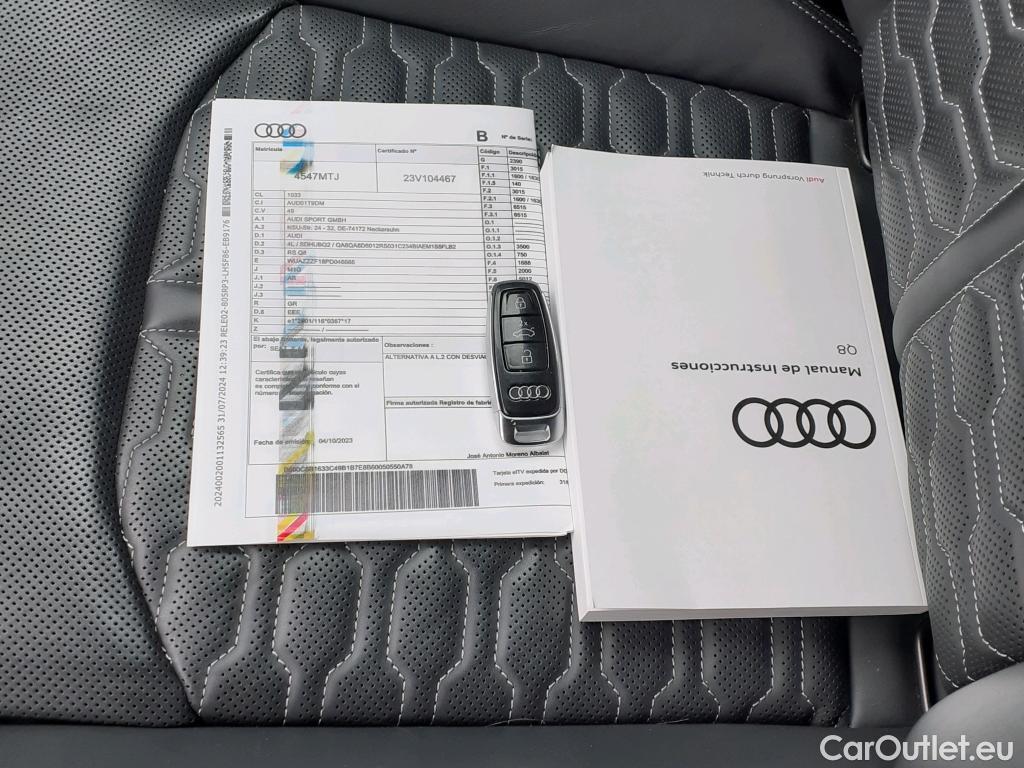  Audi  Q8 AUDI  / 2018 / 5P / todoterreno RS  TFSI 441kW (600CV) quattro tiptron #1