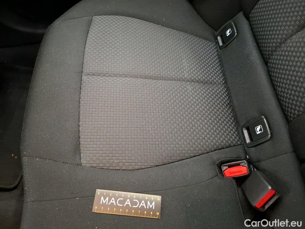  Bmw  Serie 1 BMW Série 1 / 2019 / 5P / Berline 116i DKG7 Business Design #9