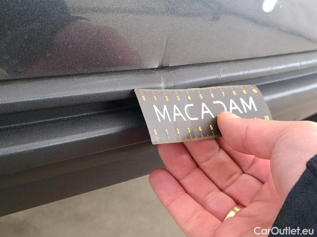  Audi  Q3 AUDI  / 2018 / 5P / SUV 35 TFSI 150 S EDITION(SL) #17