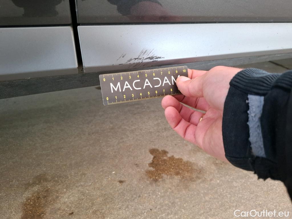  Audi  Q3 AUDI  / 2018 / 5P / SUV 35 TFSI 150 S EDITION(SL) #26