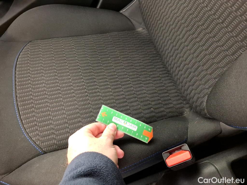  Peugeot  208  Signature 1.2 PureTech 80CV BVM5 E6dT #10