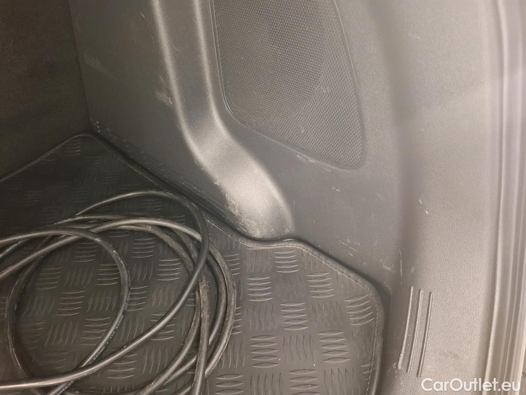  Hyundai  Konna HYUNDAI Kona / 2017 / 5P / SUV BEV 39KWH ELECTRIQUE 136CH CREATIVE #3