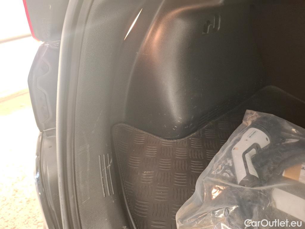  Hyundai  Konna HYUNDAI Kona / 2017 / 5P / SUV BEV 39KWH ELECTRIQUE 136CH CREATIVE #6