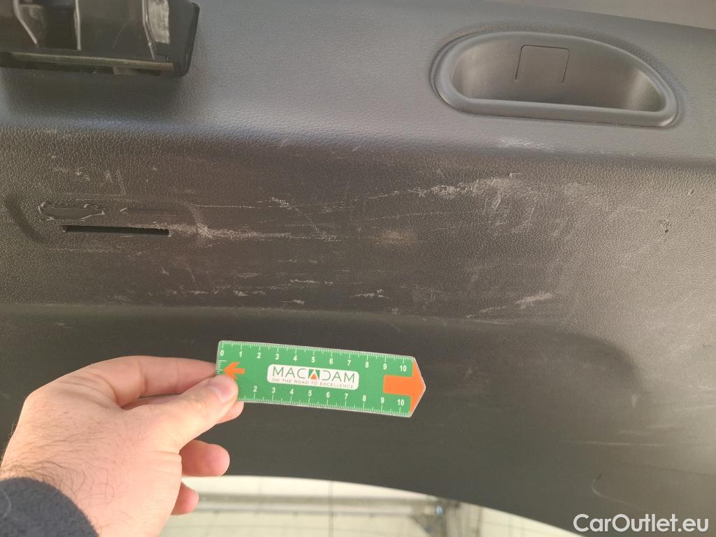  Hyundai  Konna HYUNDAI Kona / 2017 / 5P / SUV BEV 39KWH ELECTRIQUE 136CH CREATIVE #12