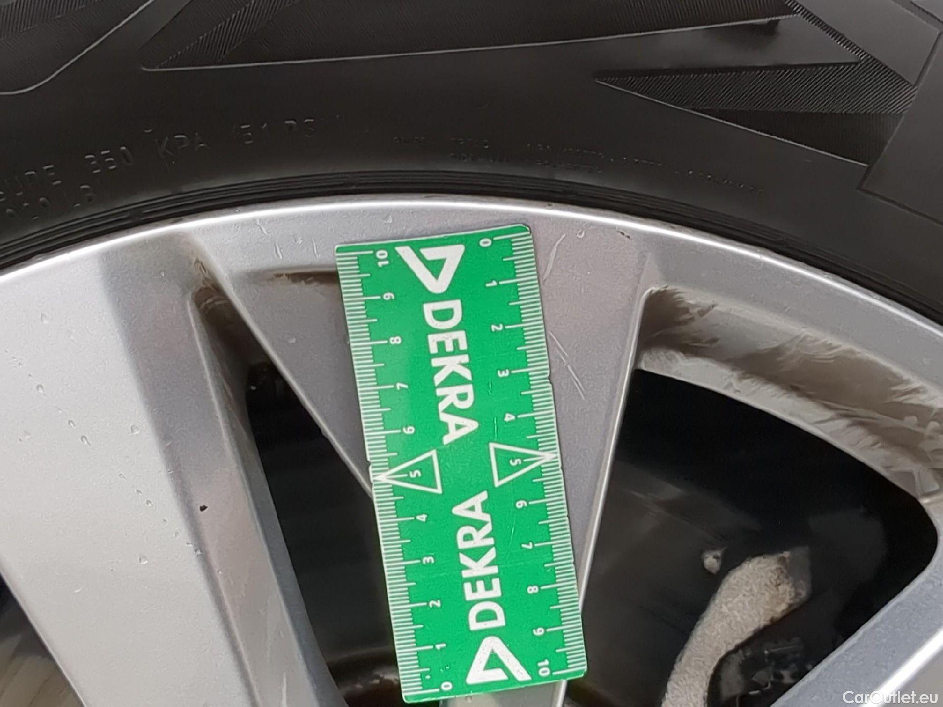  Peugeot  3008  II Active Pack 1.2 PureTech 130CV BVA8 E6d #1