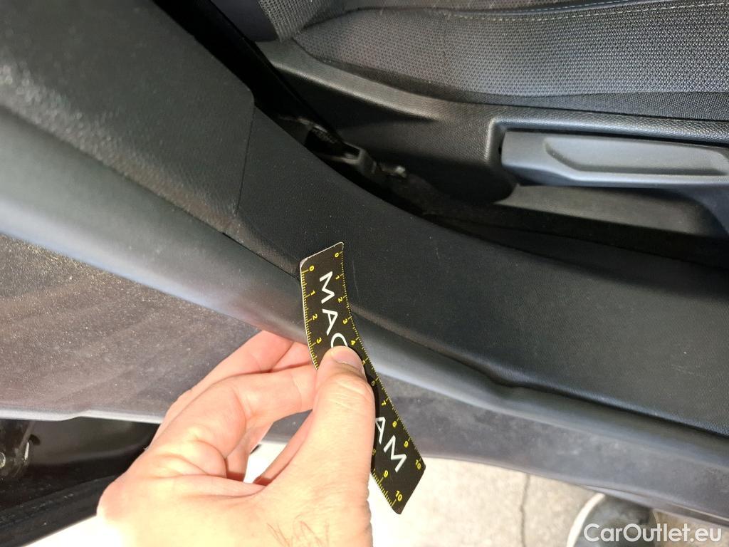  Peugeot  2008  Allure Business 1.5 HDi 130CV BVA8 E6d #6