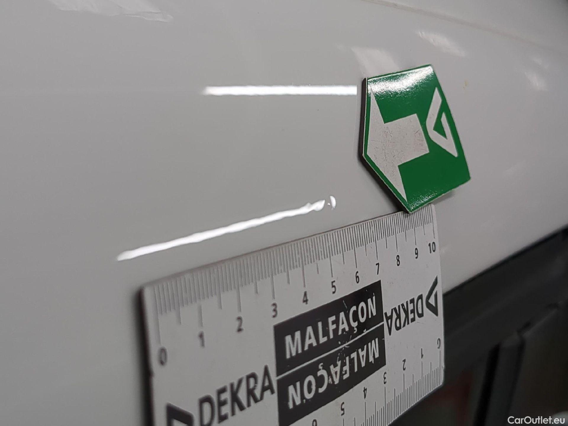  Peugeot  208  Affaire Premium Pack 1.2 80CV BVM5 E6dT #10