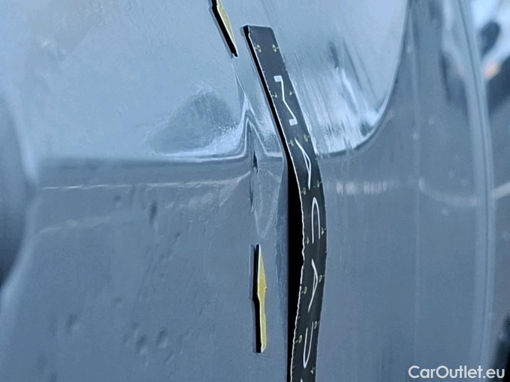  Nissan  Micra NISSAN  / 2016 / 5P / Berline IG-T 92 Business Edition #7