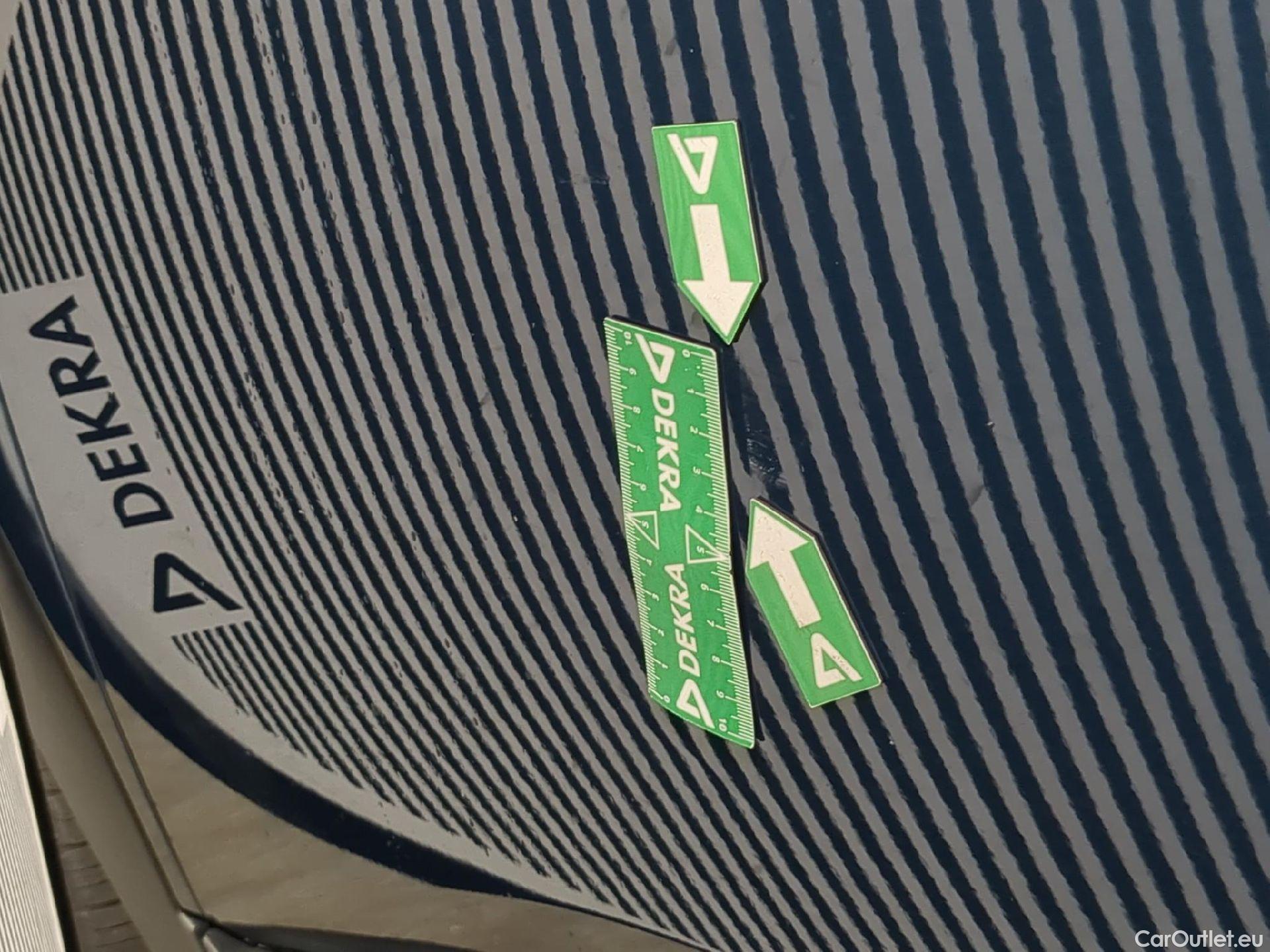  Peugeot  3008  II Active Pack 1.2 PureTech 130CV BVA8 E6d #15