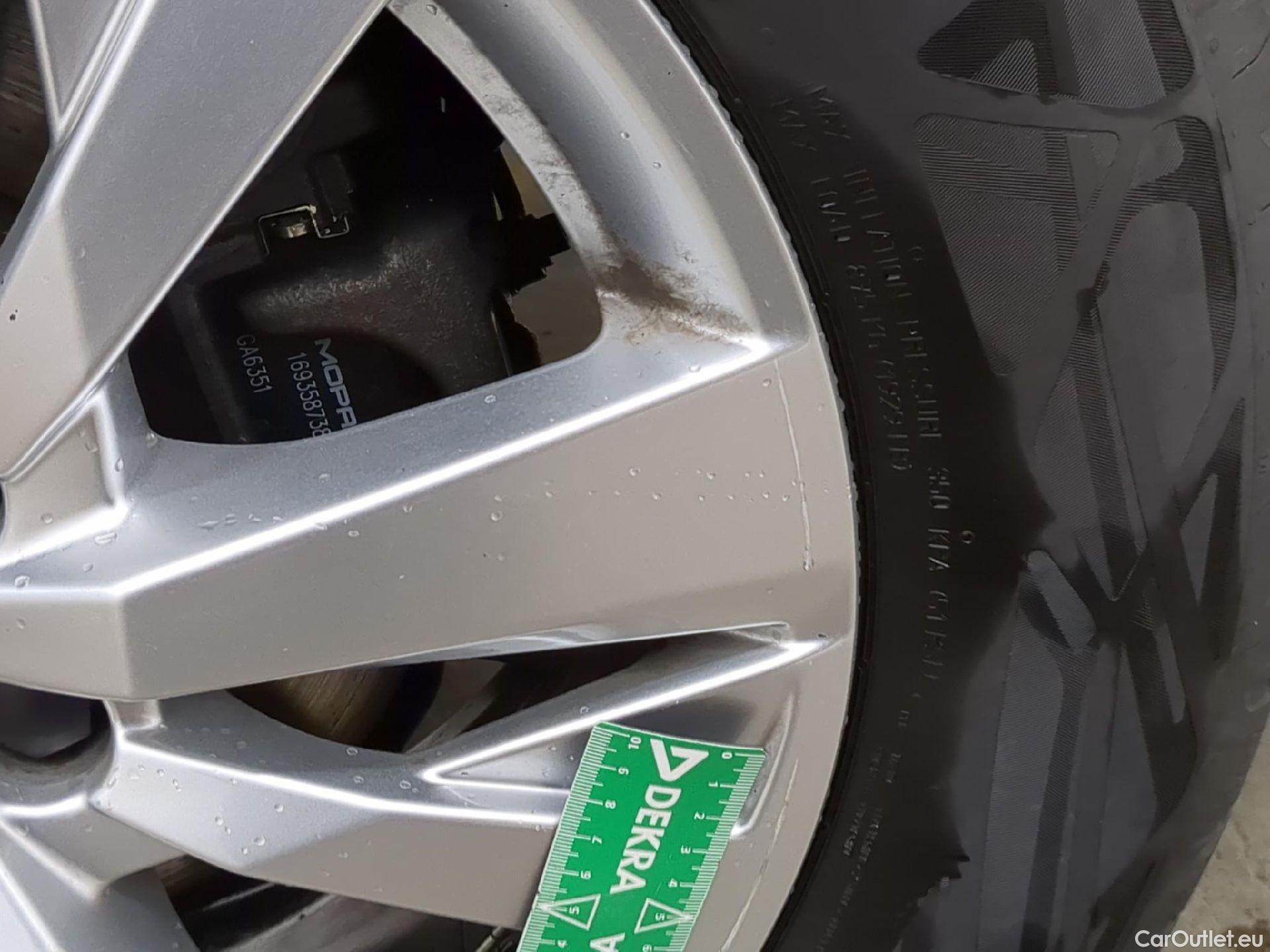  Peugeot  3008  II Active Pack 1.2 PureTech 130CV BVA8 E6d #5