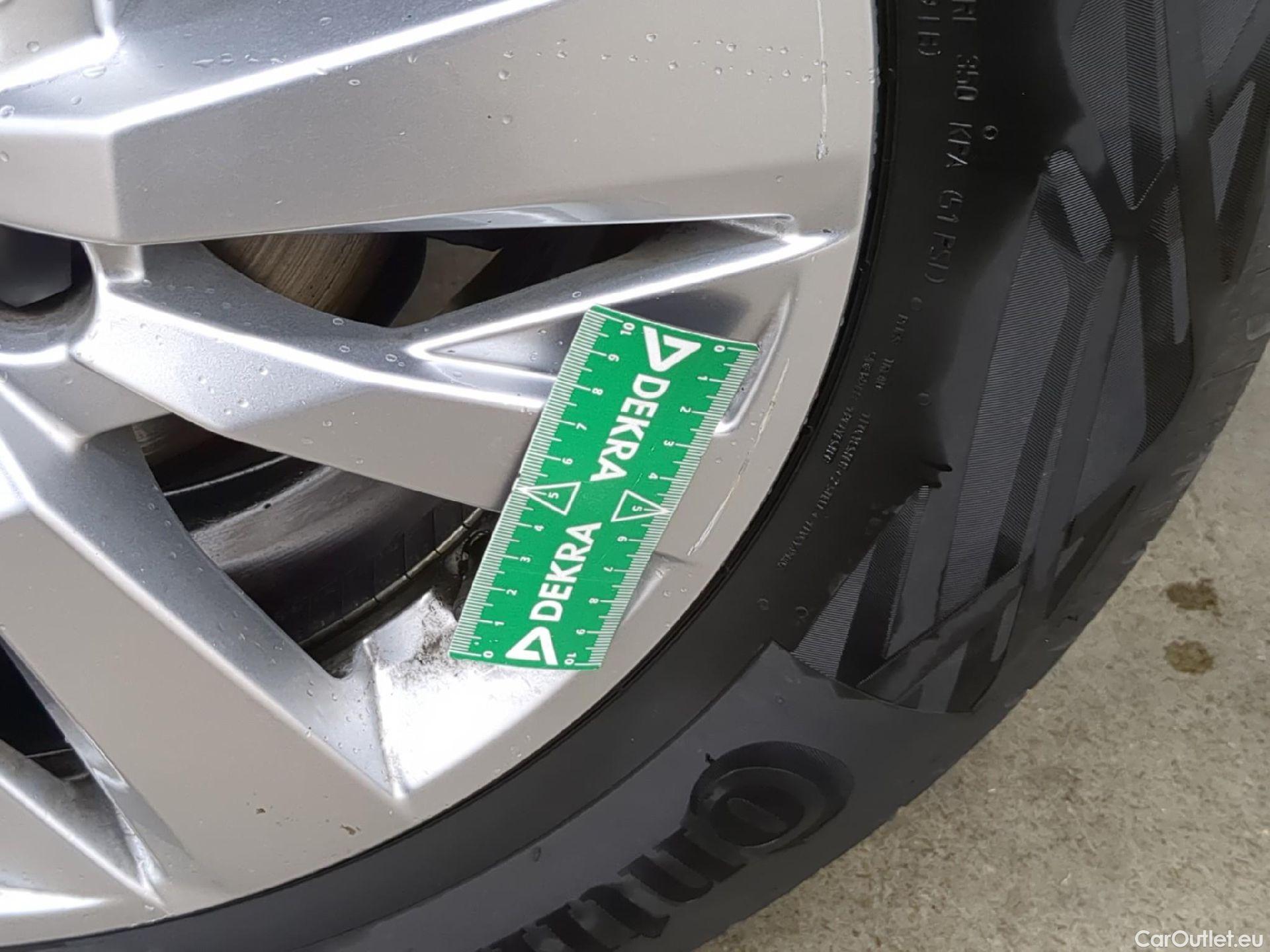  Peugeot  3008  II Active Pack 1.2 PureTech 130CV BVA8 E6d #4