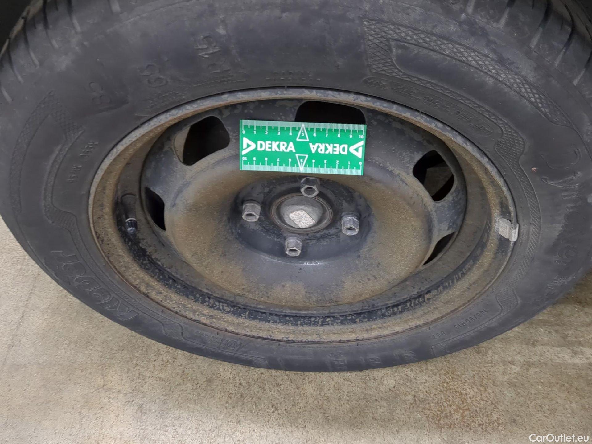  Peugeot  208  Affaire Premium Pack 1.2 80CV BVM5 E6dT #6