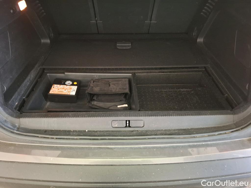  Citroen  C5 CITROEN  Aircross / 2018 / 5P / SUV Hybrid 225 ë-EAT8 Business #1