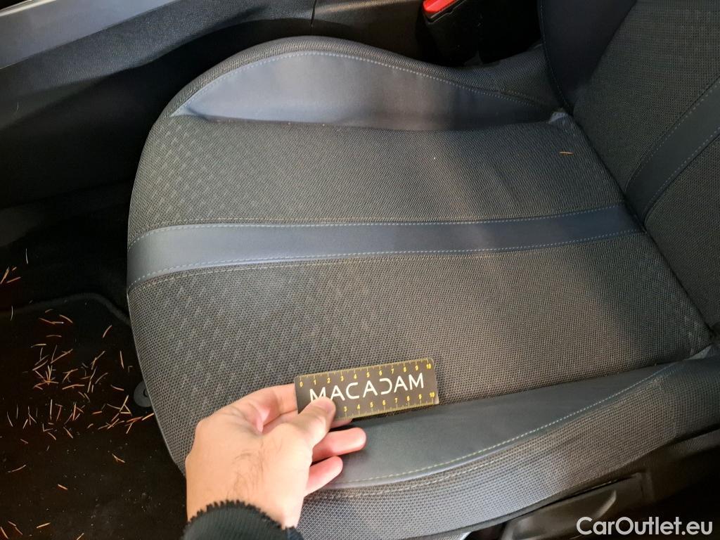  Peugeot  2008  Allure Business 1.5 HDi 130CV BVA8 E6d #14