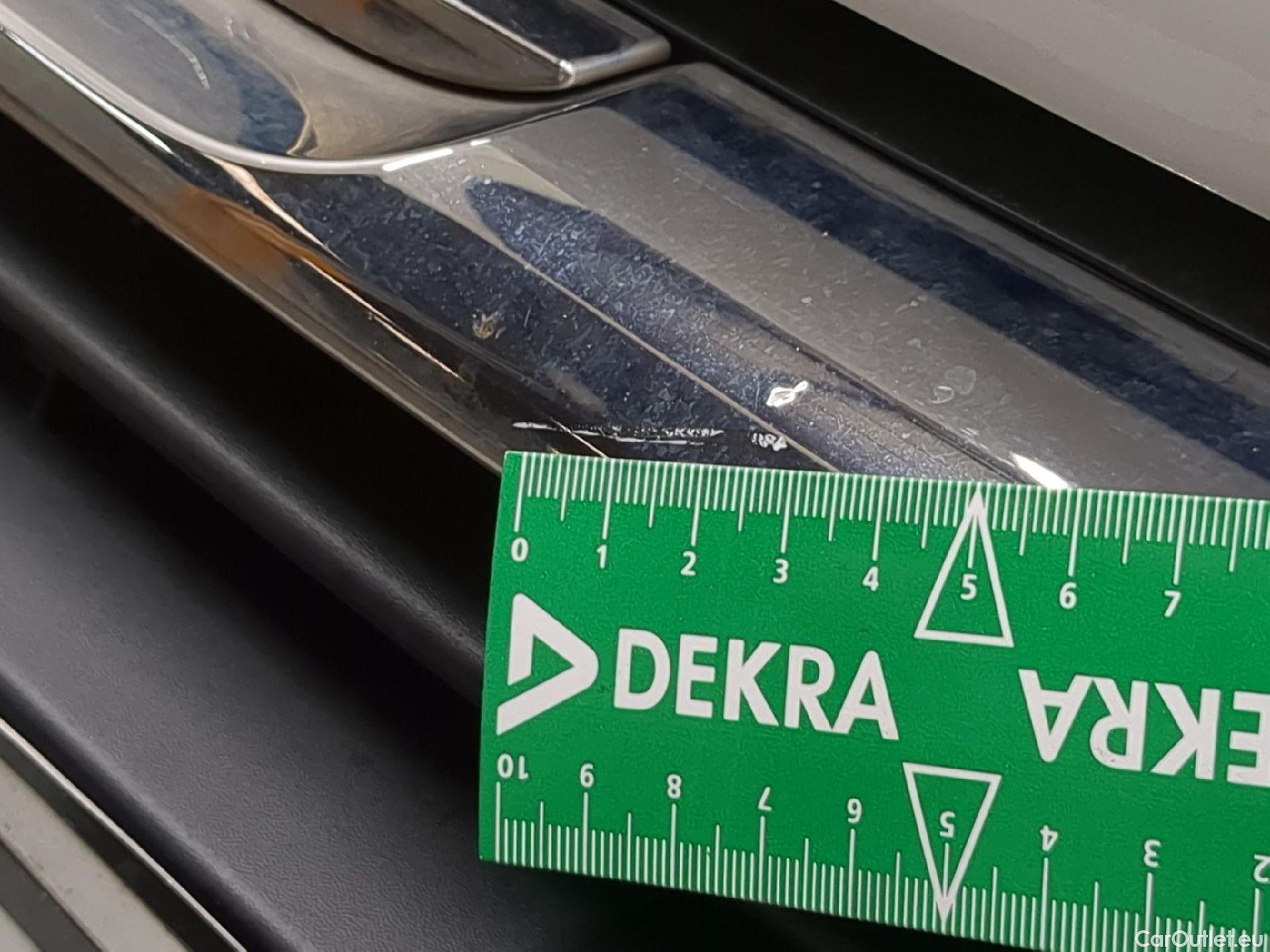  Peugeot  208  Affaire Premium Pack 1.2 80CV BVM5 E6dT #18