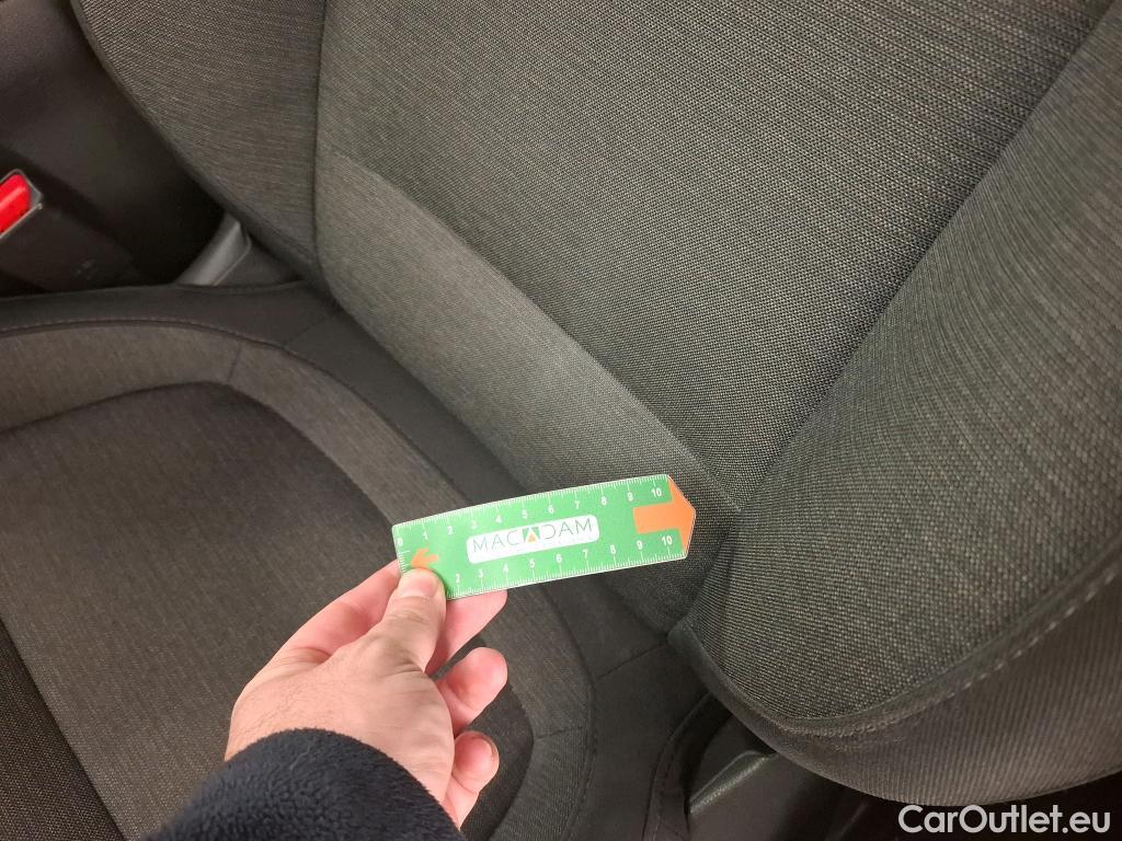  Hyundai  Konna HYUNDAI Kona / 2017 / 5P / SUV BEV 39KWH ELECTRIQUE 136CH CREATIVE #15